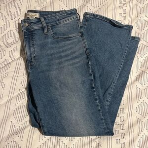 Madewell Women’s Curvy Kick Out Light Blue Denim Jeans